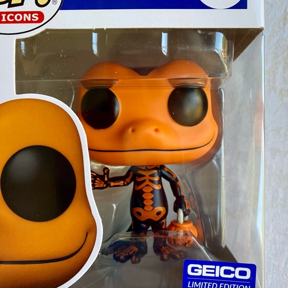 Limited Edition Funko Pop Geicoween Geckos 🆕 - Picture 8 of 10